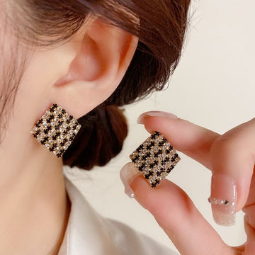 Black and White Crystal Stud Earring