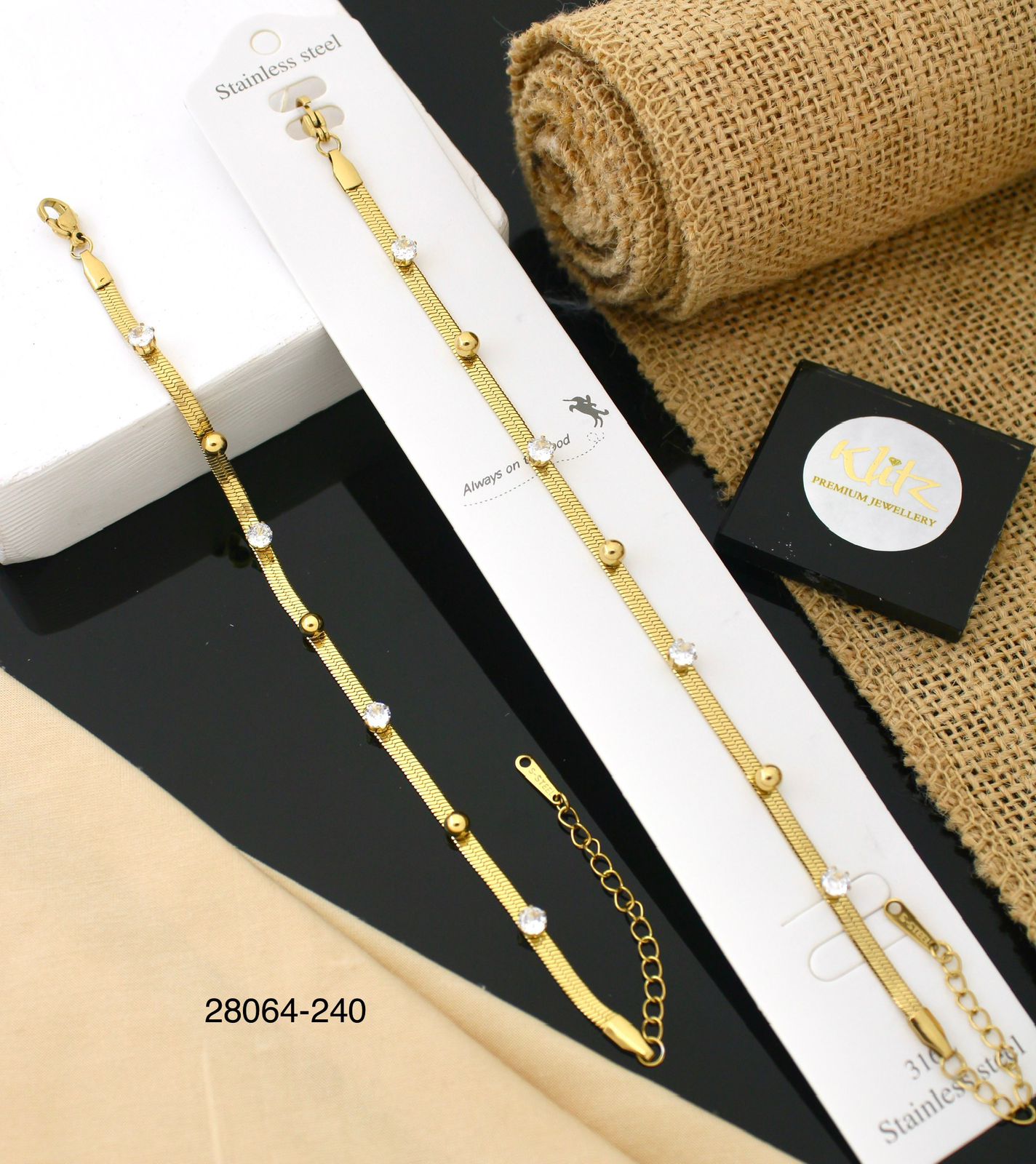 Attractive Design With Diamond
