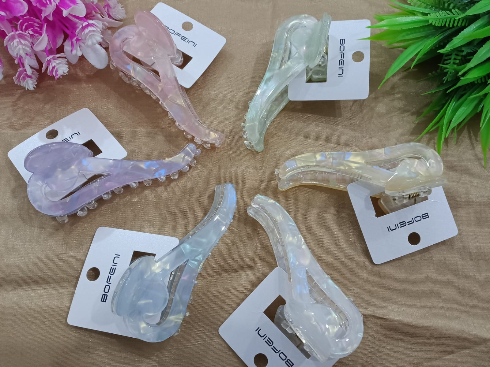 IndiaMART BOFEINI HAIR ClAWS SPARKY HAIR CLAW (1pic)