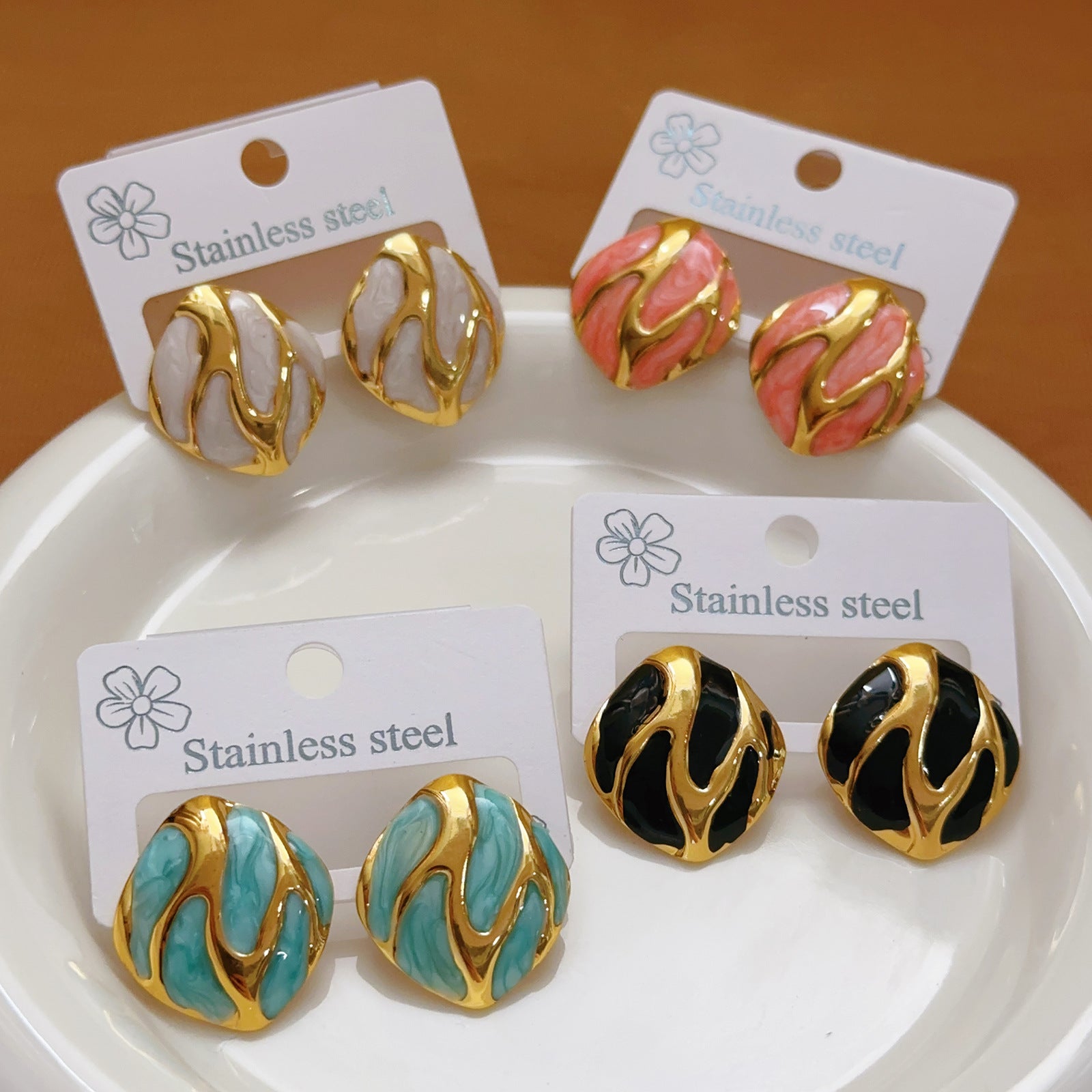‌Stainless Steel Rhombic Stud