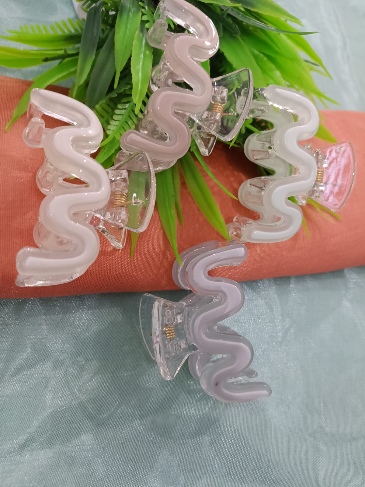 Zig Zag Holographic Claw Clip Hair Accessory