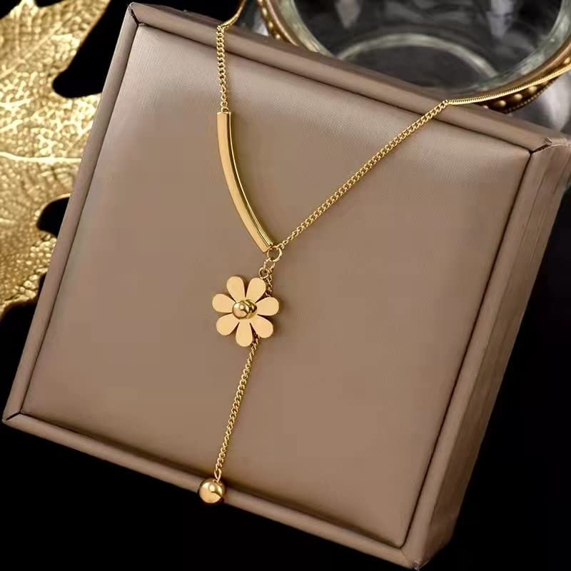 Flower beaut necklace | JOOMIES