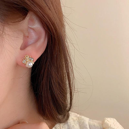 1Pair Honey Bee Pearl Stud Earrings