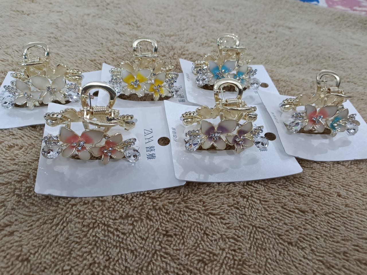 Launch of Beautiful Hair Clip Designs for Fashionistas