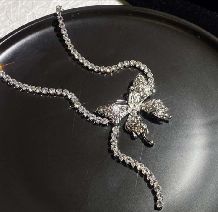 Shiny Full Rhinestones Butterfly Choker Necklace