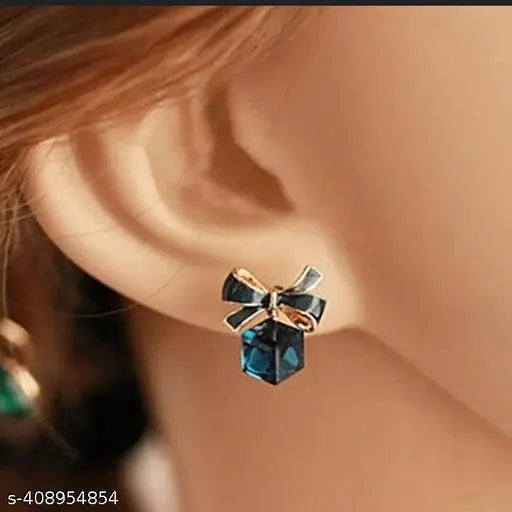 Stud Earrings Mini Blue Hexagon Crysta