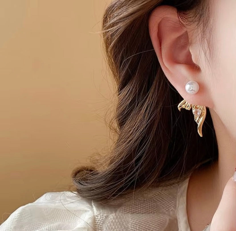 Fishtail Diamond Pearl Stud Earrings