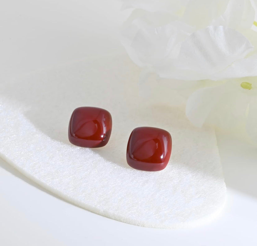 Retro Maroon Square Stud Earrings