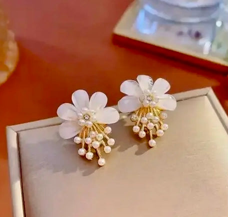 Elegant Korean Flower Stud Earrings