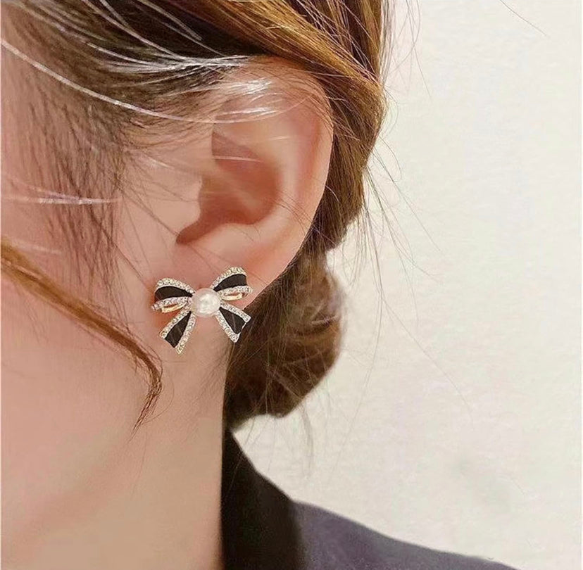 Black Bow & Pearl Stud Earrings