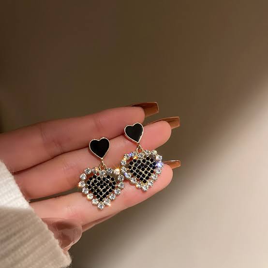Dazzling Black Heart Drop Earrings