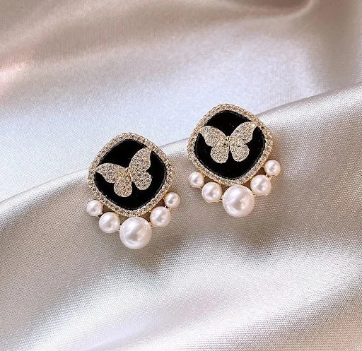 Korean Butterfly Pearly Stud Earrings