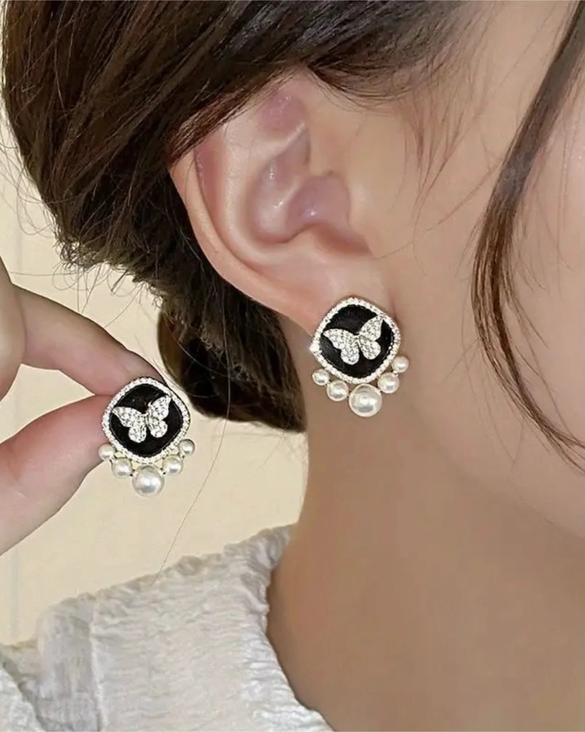 Korean Butterfly Pearly Stud Earrings