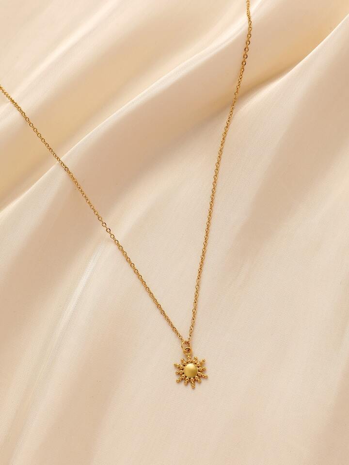 Glowing Sun Pendant Necklace