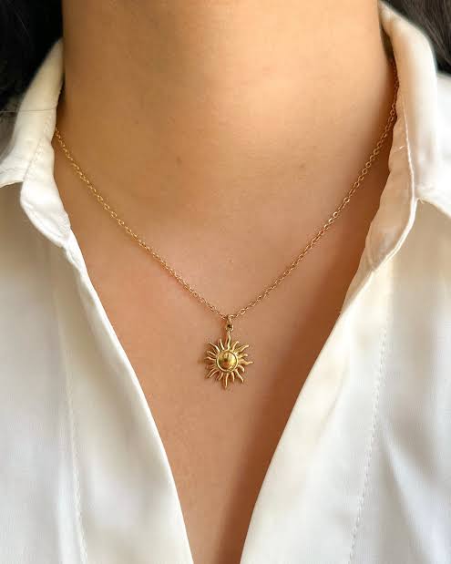Glowing Sun Pendant Necklace