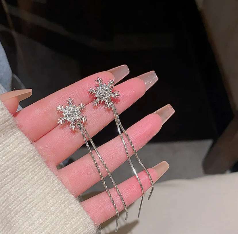 Snowflake Tassel Long Silver Earrings