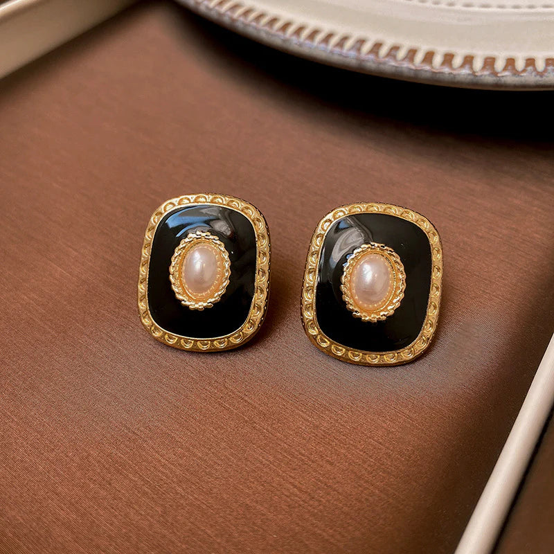Retro Square Black Pearl Stud Earrings
