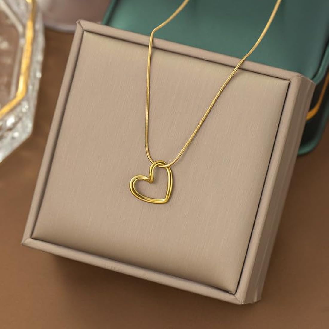 Trendy Hollow Heart Pendant Necklace