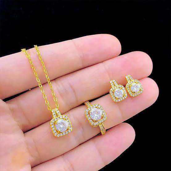 Crystal Zircon Earrings Necklace Ring Set
