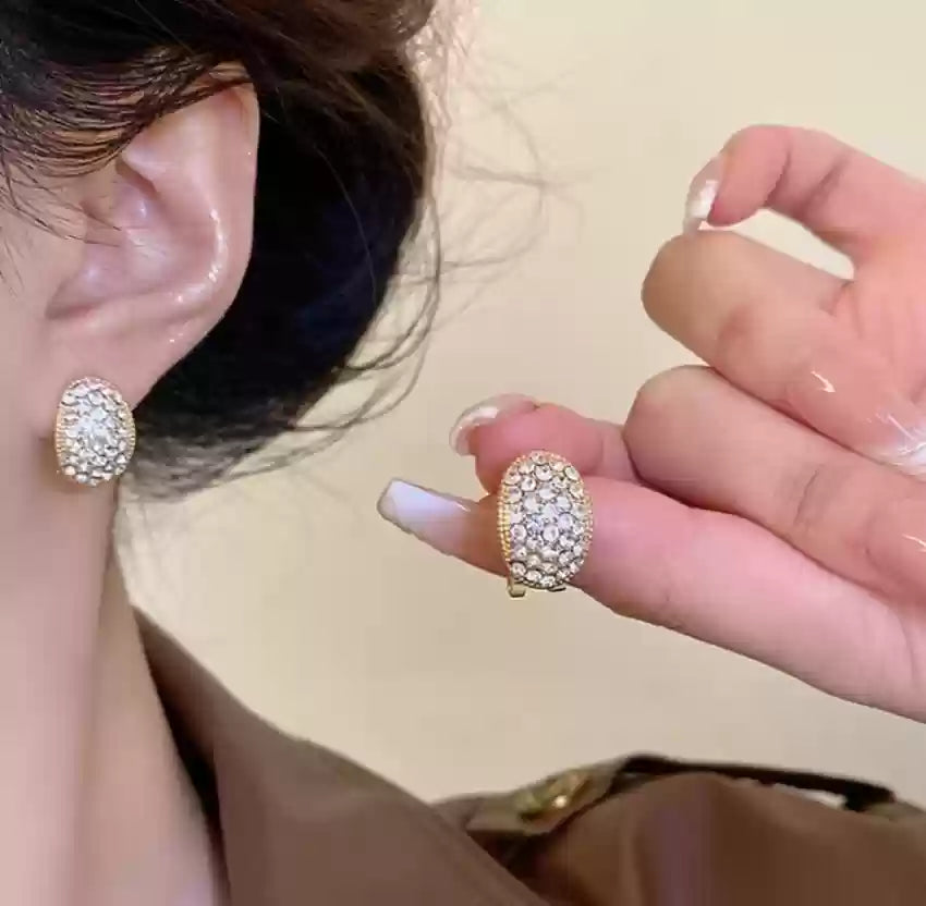 Oval Pearl Stud Earrings