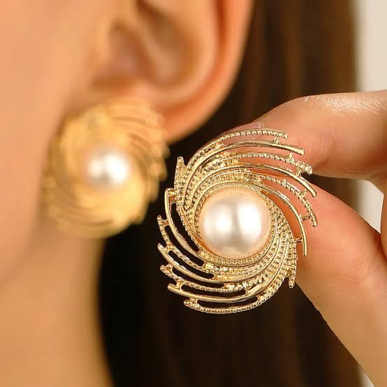 Metal Textured Pearl Stud Earrings