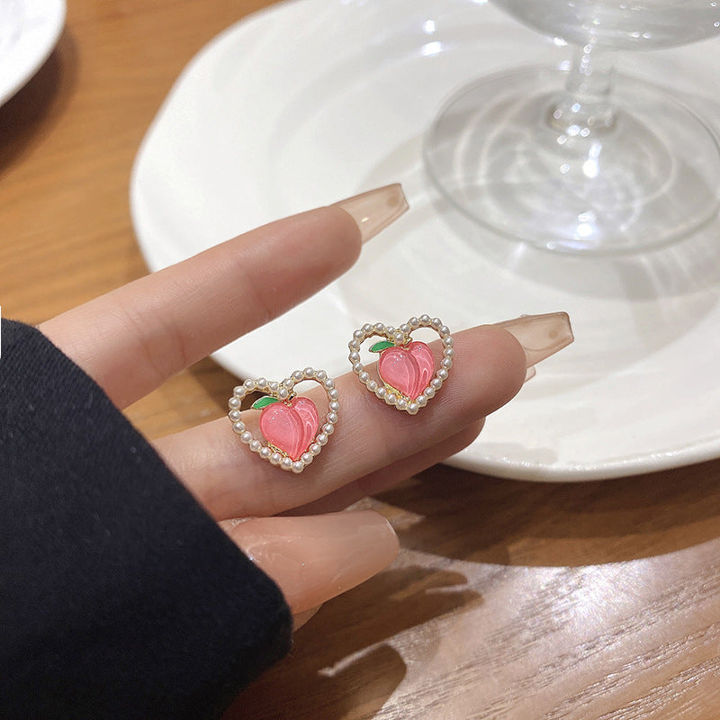Peach In Pearl Heart Stud Earrings