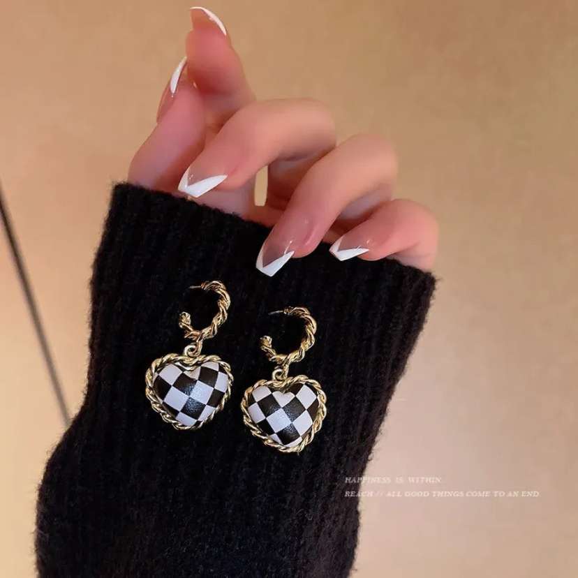Black & White Checkered Heart Twisted Hoop Earrings
