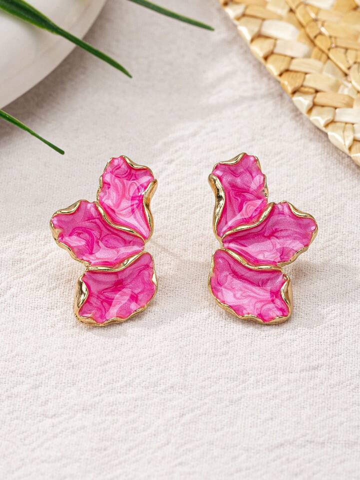 Maple Leaf Flower Stud Earrings (Random Color)