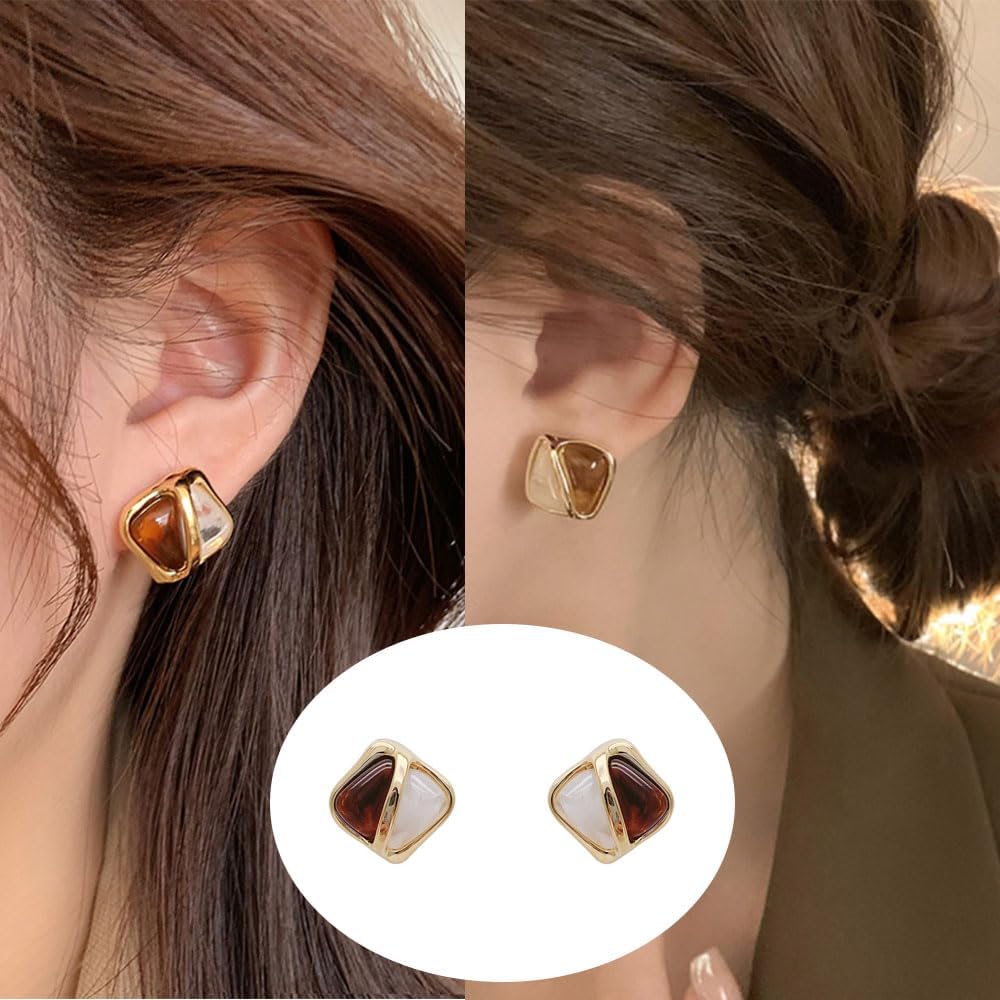 Caramel Square Stud Earrings