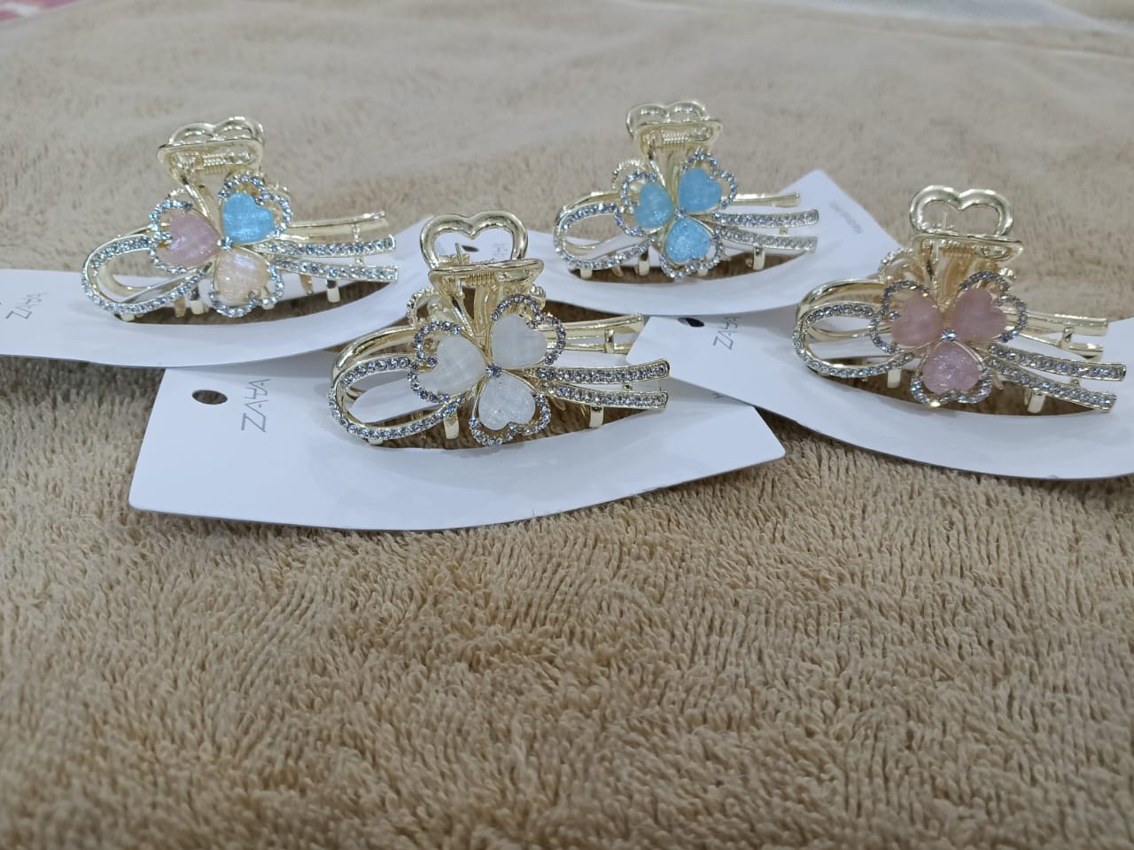 Party Wear Hair Clips For Womens.