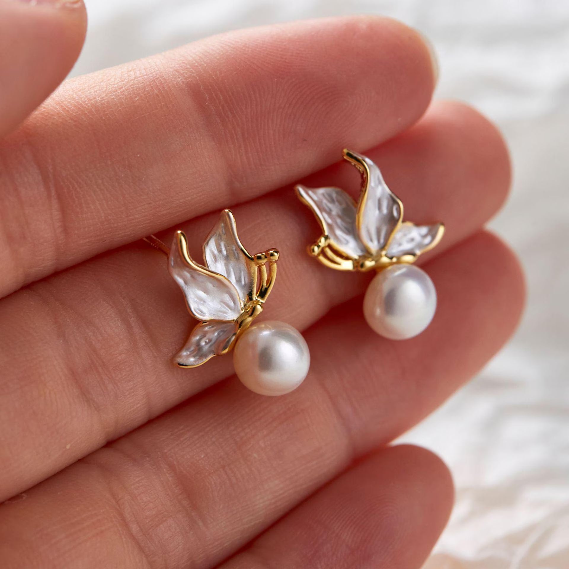 Butterfly Wisdom Pearl Stud Earrings