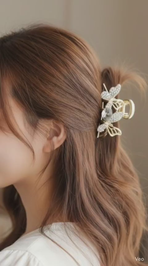 Steel Golden Ladies Hair Clutcher