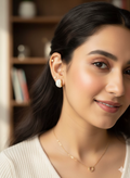Élise Pearl Hoops Eaaring Earrings