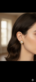 Çelik Down Beyaz Akri Küpe Earrings