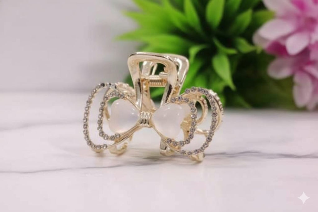 Golden Metal Alloy Flower Hair Clutcher