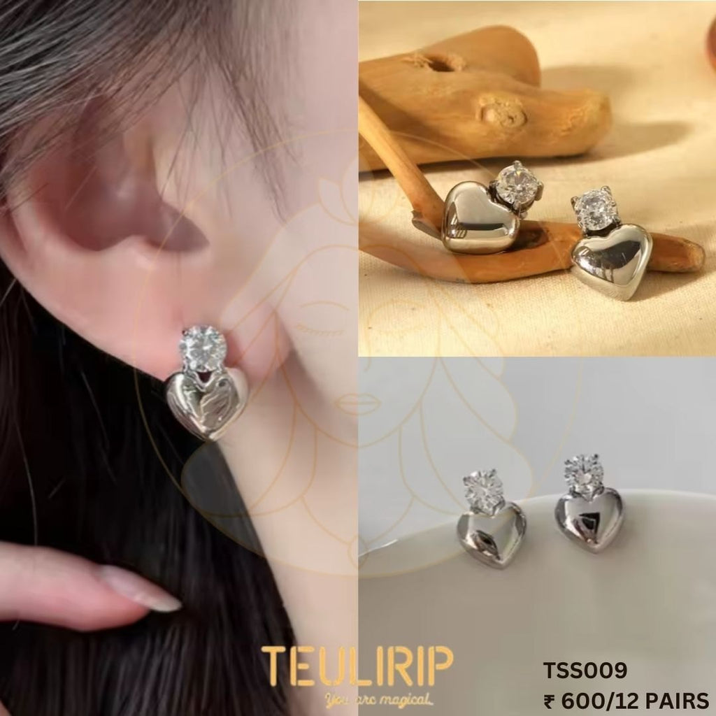 Little Hearts - Rhinestone Stud