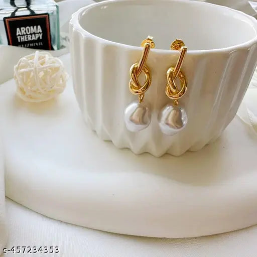 NEZE Pearl Knot Earrings