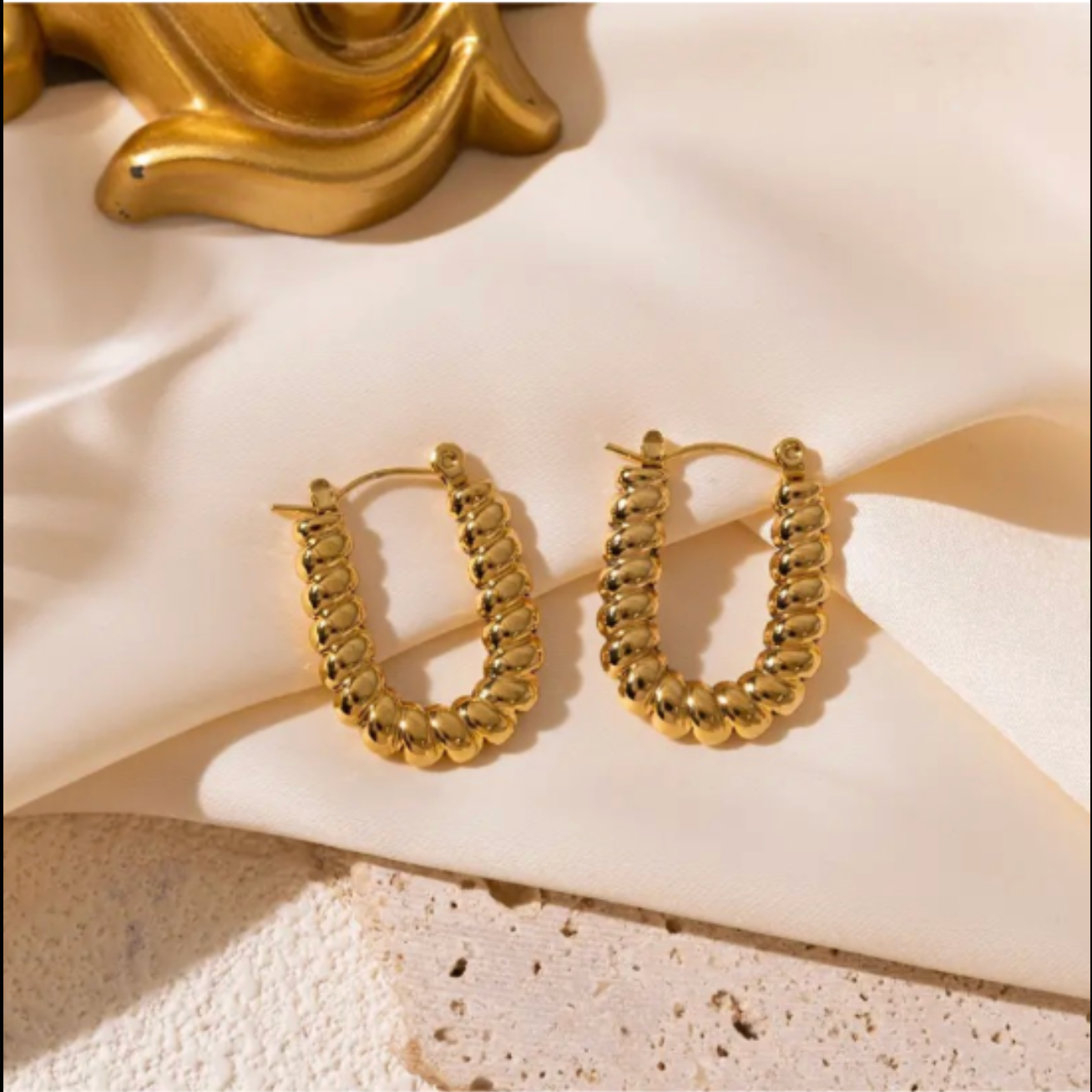 Twisted Style U Shape Earrings